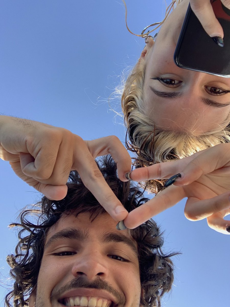 carol7naa's tweet photo. começou com “o meu primo quer vir jogar connosco” e acabou em namorado🤠 https://t.co/Egvu9dgsqN