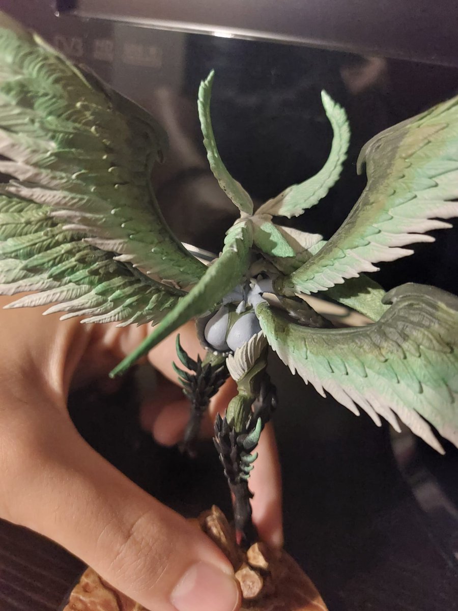 edcolangeli's tweet photo. Resin statue of #Garuda from #FFXIV painted by me for @leleNAEDtwitch. Pretty satisfied of the result. I'll post more soon!

#miniaturepainting #miniatures #painting #FinalFantasy #FinalFantasyXIV #SquareEnix #eikon #primal https://t.co/F1TffYbIFz