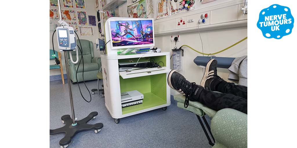 NervetumoursUK's tweet photo. Ahead of Oscar’s 2nd treatment, Jo attended a meeting at his school with our Specialist #NF Nurse to provide the school with information on why Oscar is taking this drug & how it may affect him.
Blog 3: https://t.co/gWDRT8mpFz
#NF2Week #NTUKiNForm #NFSupport #NF2 https://t.co/ov9cYAAw99