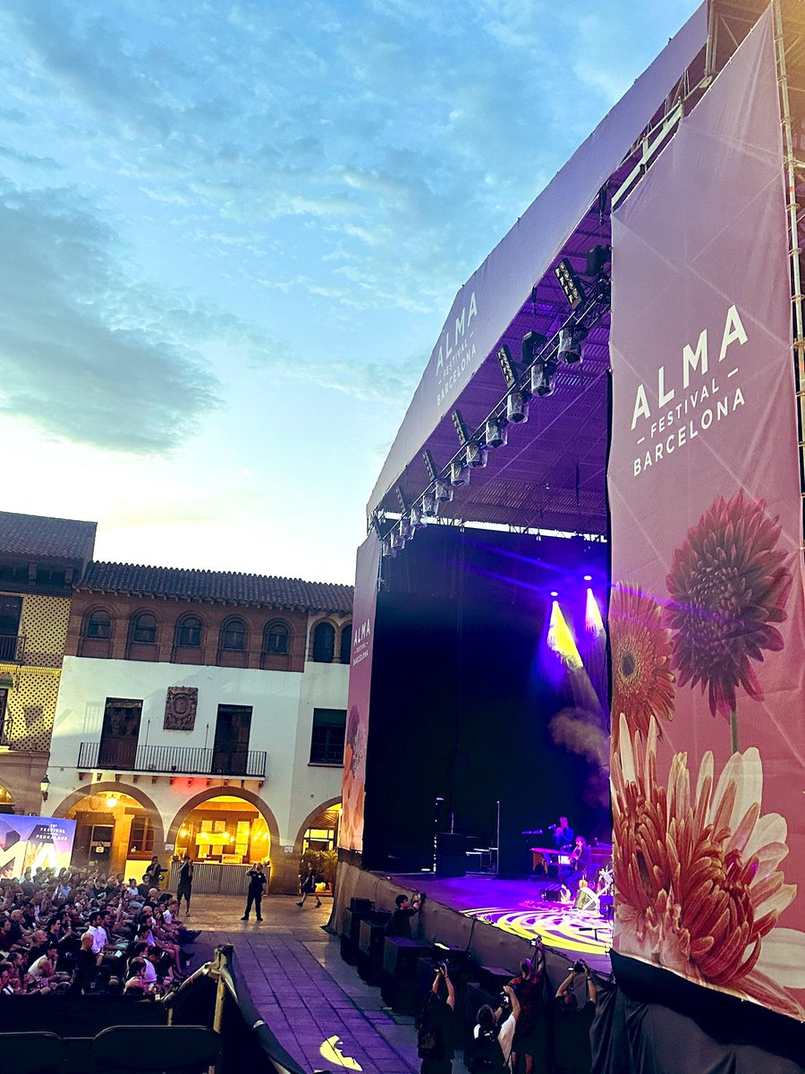 Gracias <a href="/BancSabadell/">Banc Sabadell</a> por una noche mágica en #AlmaFJP #FestivalAlma 💙