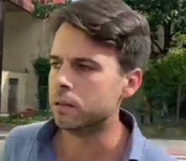 feliz_granjero's tweet photo. Esta es la cara del cobarde que ha arrastrado a una mujer de Femen que protestaba en la sede de Vox. No compartáis que se enfadan https://t.co/28CW9GIFmf
