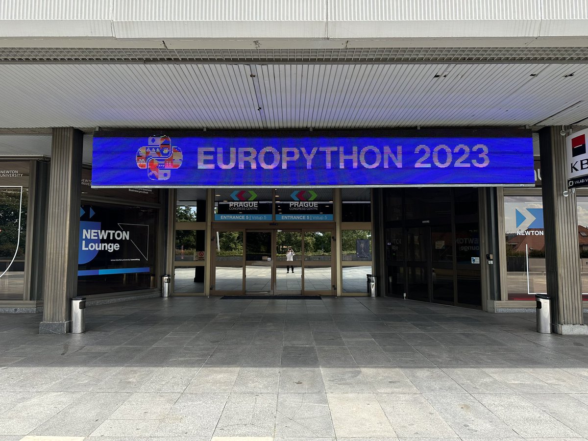 JunyaFff's tweet image. #EuroPython 🙌