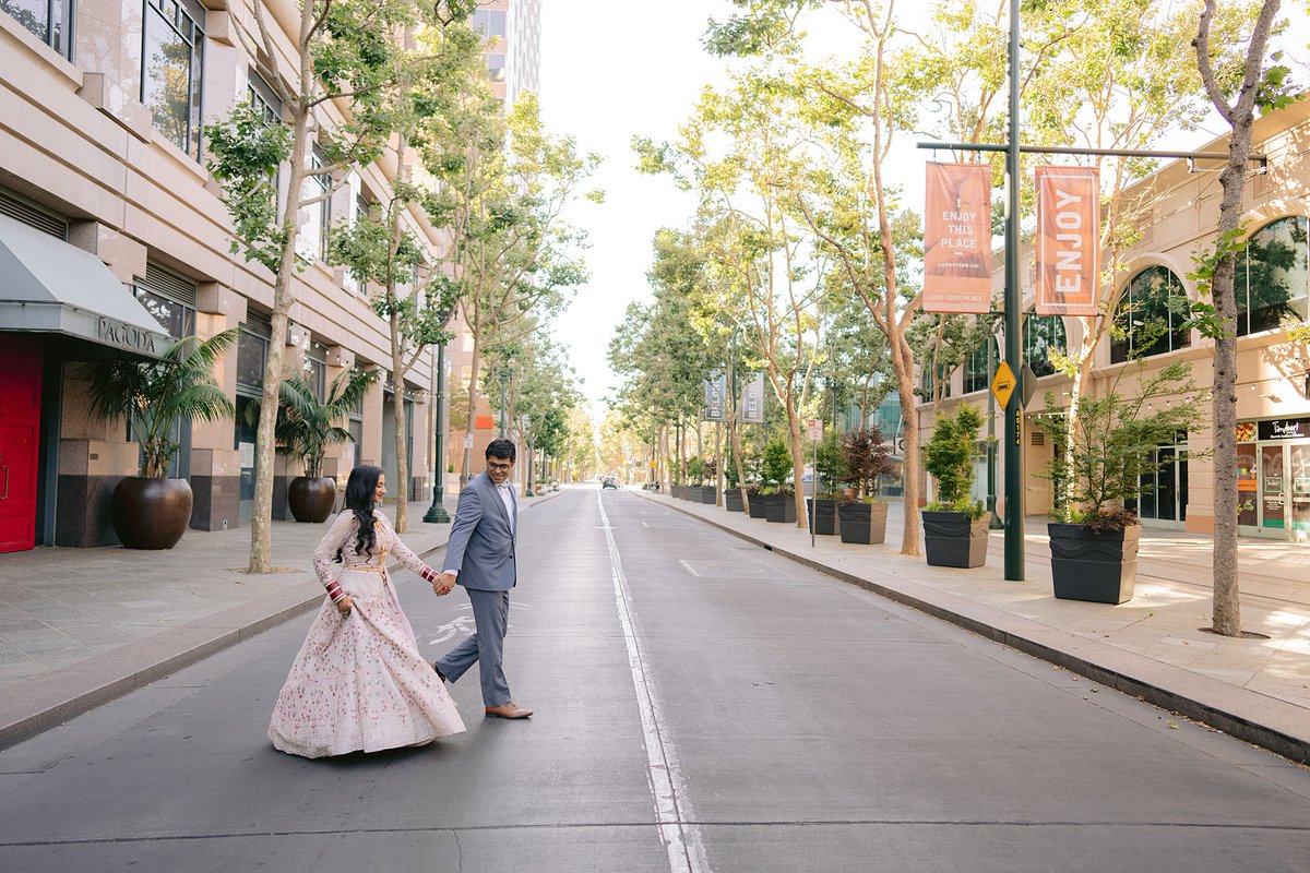 VijayRakhra's tweet photo. The love in the air was simply magical as Vasudha & Rohan celebrated their reception at Signia by Hilton San Jose! π₯β€οΈ #reception #couple #celebration #romantic #wedingreception #memories #event #photography #couplephotography #inspiration #photoshoot #justmarried #sanjose https://t.co/KpTWjNcLli