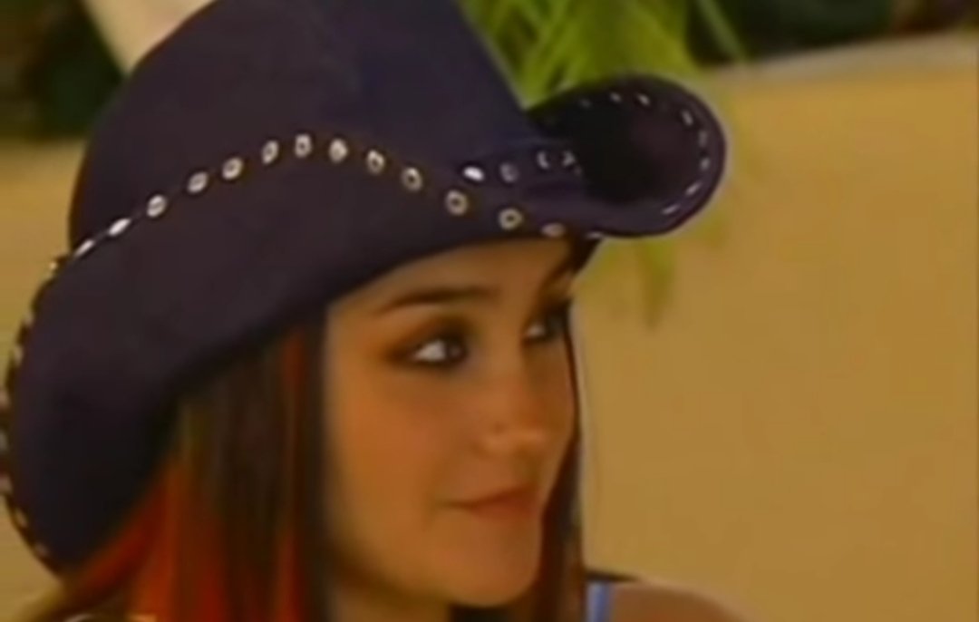 pardoraybr's tweet photo. - tenho um plano que não pode falhar eu vou de uma vez conquistar o Gostosão do Mauro
@Josylujanmexico
@LupiFernnandez
#Rebelde005 https://t.co/naf764PbQV
