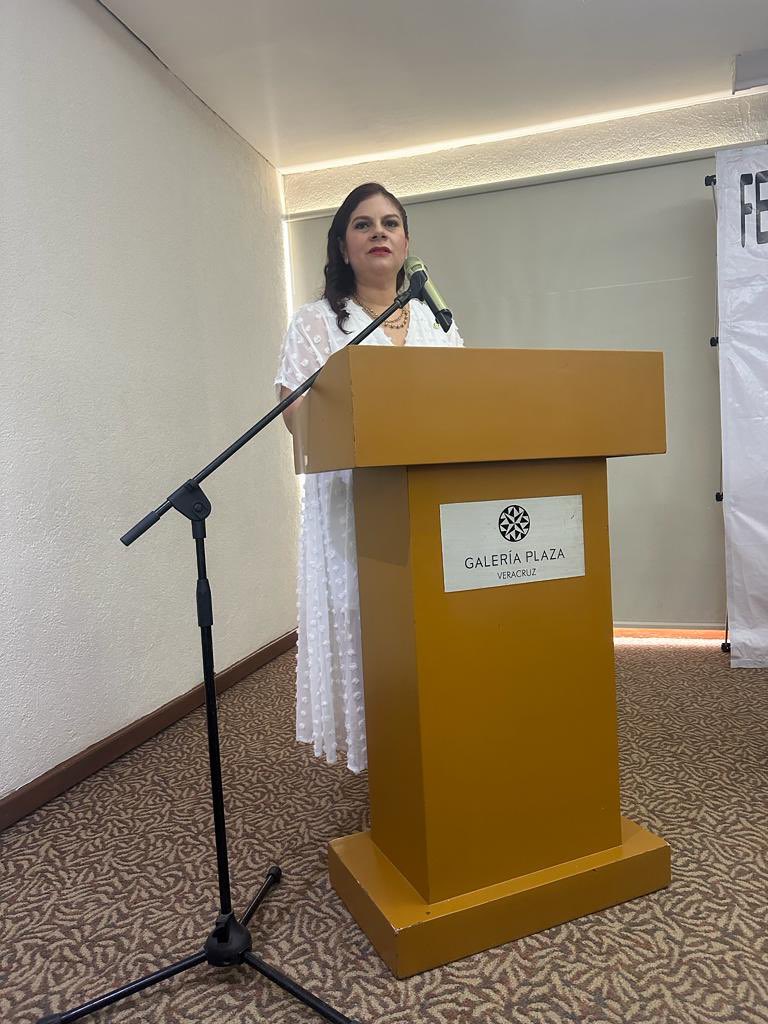 AleChavezCam's tweet photo. Asisto a la Conferencia Magistral que imparte el Magistrado @E_FigueroaAvila, coordina la Mtra. @RossDom05 y modera la Consejera Aracely Gutiérrez en el marco de las actividades del 51 Congreso y Asamblea Nacional de la #FEMECA A.C., que se celebra en Boca del Río, Veracruz. https://t.co/hluum4TA2n