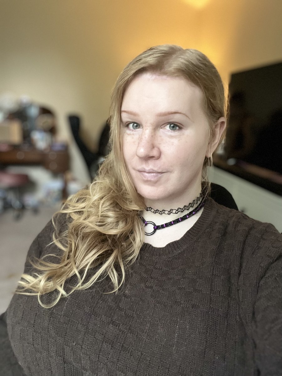 Zeni Zounds On Twitter Trying To Not Look Like I Just Rolled Out Of 