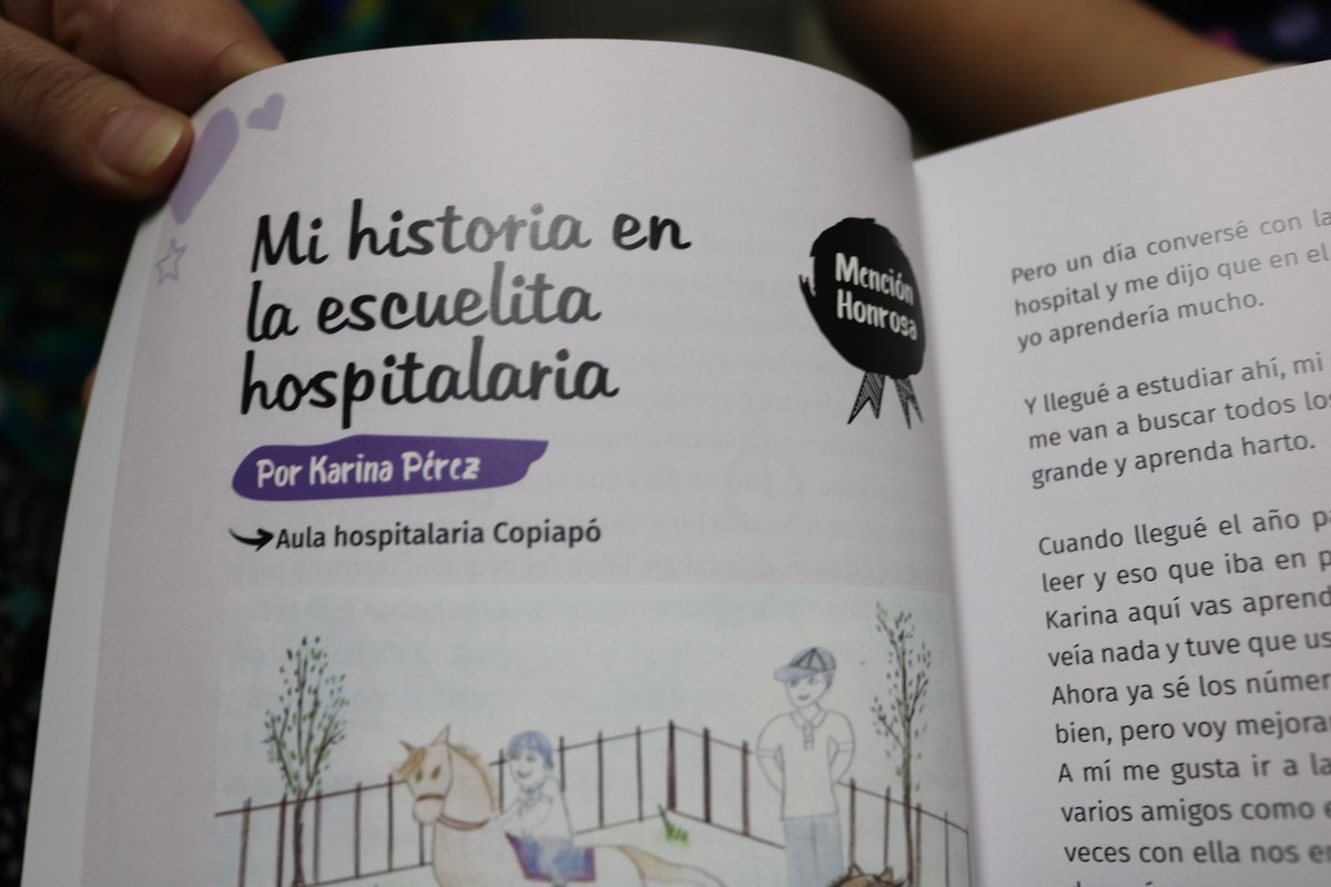 hospitalcopiapo's tweet photo. Estamos muy contentos por nuestra Escuelita Hospitalaria y especialmente por 3  pacientes que fueron sus alumnos y que participaron del concurso literario "Una Vida un Universo" y fueron seleccionados para la publicación del libro publicado por Aulas Hospitalarias San Sebastián. https://t.co/q63a7i8YcU