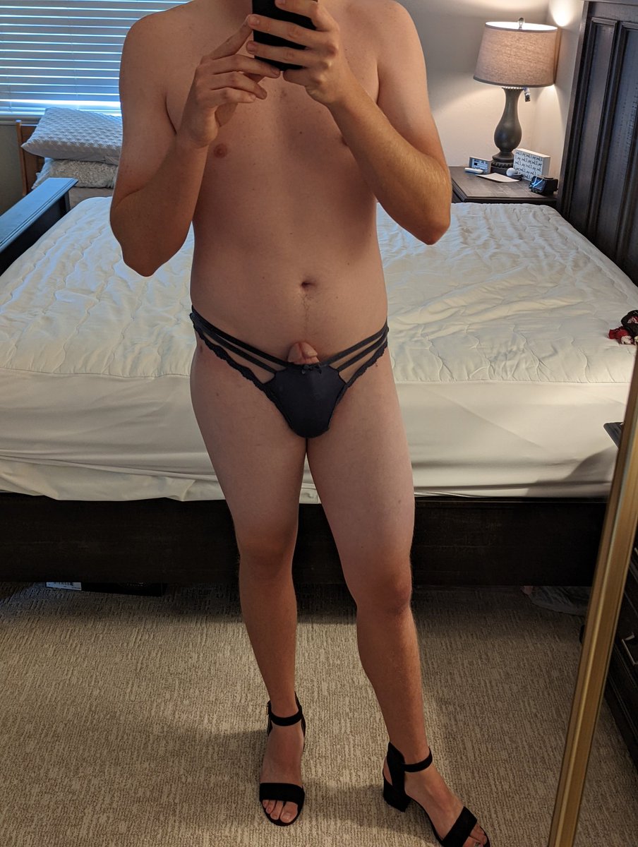 LadyJessica188's tweet photo. I am ready to serve!! 

#sissy #sissies #sissybuttplug #buttplug #bnwo #bbc #sub #femboy #femdom #daddy #slut #sissybbc #lingerie #horny #bigcock #pawg #pawgbbc https://t.co/tUonLJuy9J