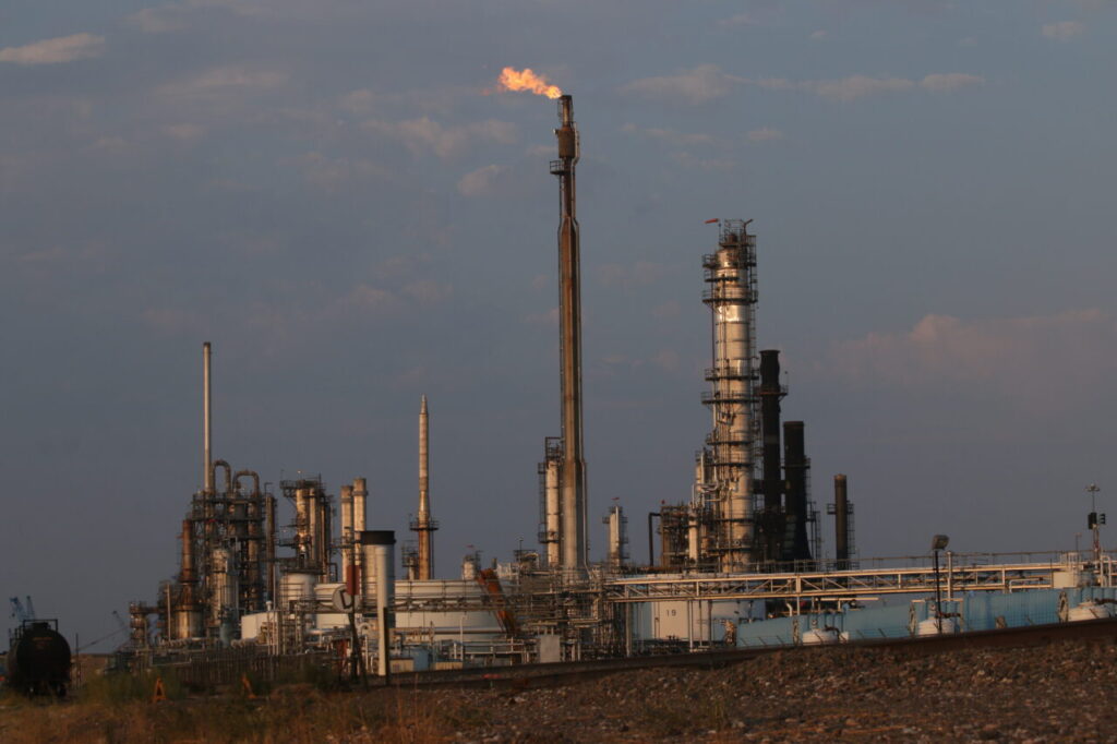 GESGazette's tweet photo. Officials continue the crackdown on Suncor's pollution issues. https://t.co/HtVN732hIJ https://t.co/PykFWMCLBE