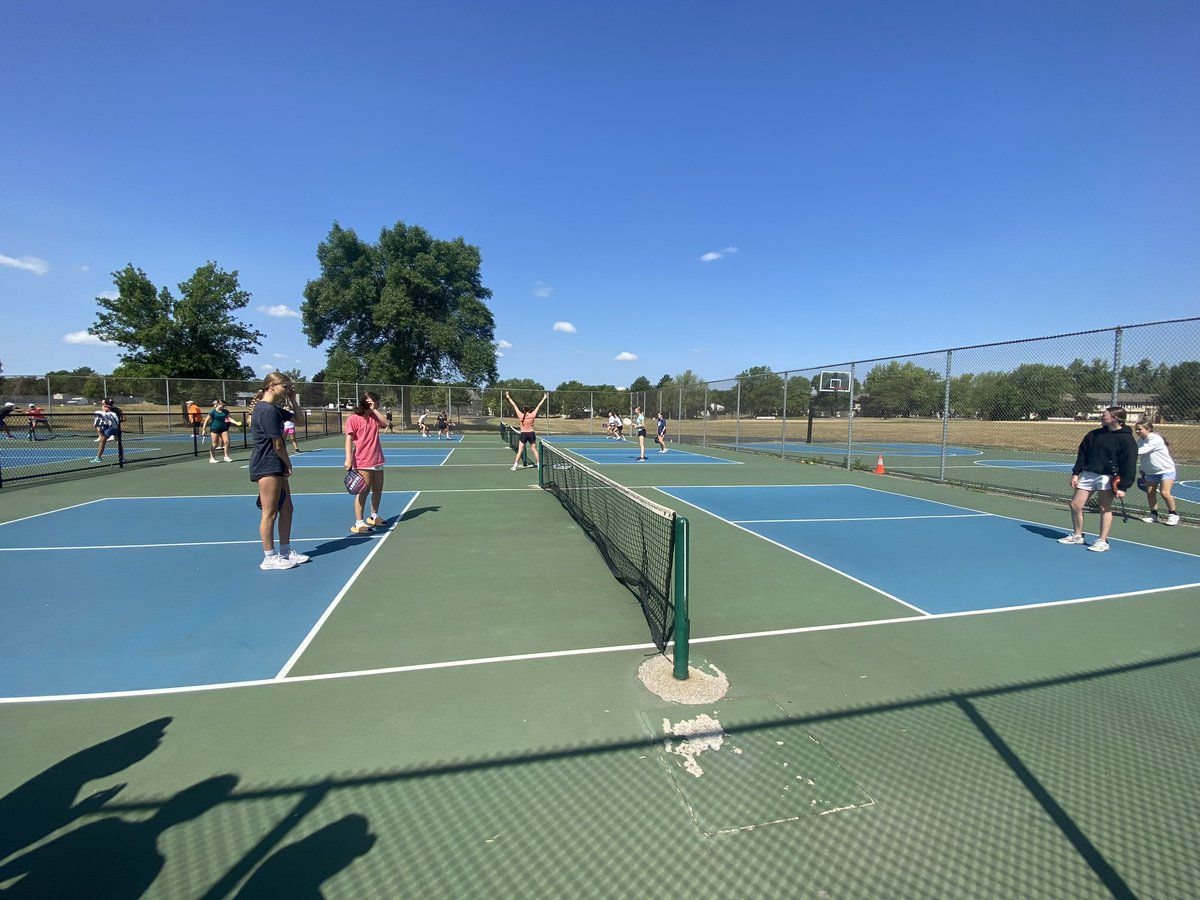 MGgirlshockey's tweet photo. Our Leadership group for @MG_Girls_Hockey This Summer has taken it upon themselves to get the Program Doing more Together Activities Pickle Ball Tournament today Spike Ball last week, hanging out in the backyard the week before Whats Next #CrimsonFamily
#Leaderslead @MGActivities https://t.co/qx40mzAZl8