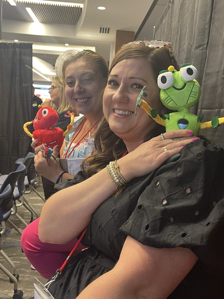 Shari Dawson tweet media