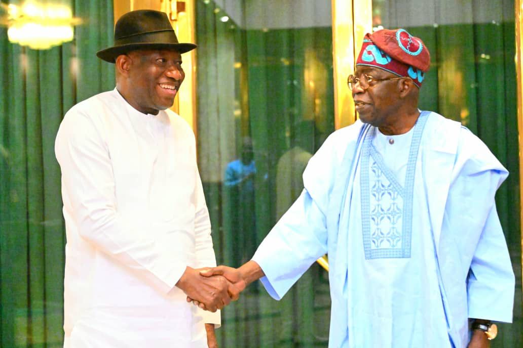 DeeOneAyekooto's tweet image. Beautiful handshake 🤝