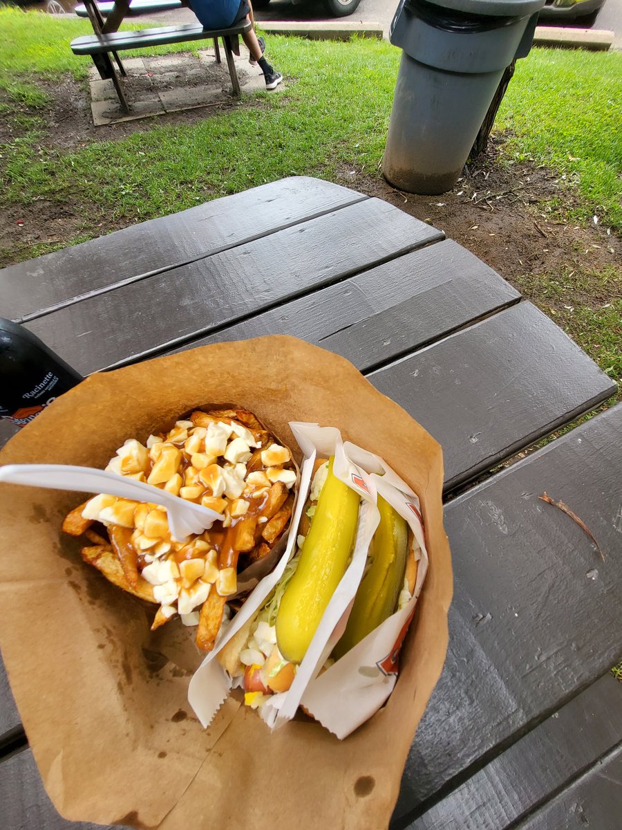 RobSmyth8's tweet photo. Absolutely the best poutine and steamies. https://t.co/Pc7h7LUMKt