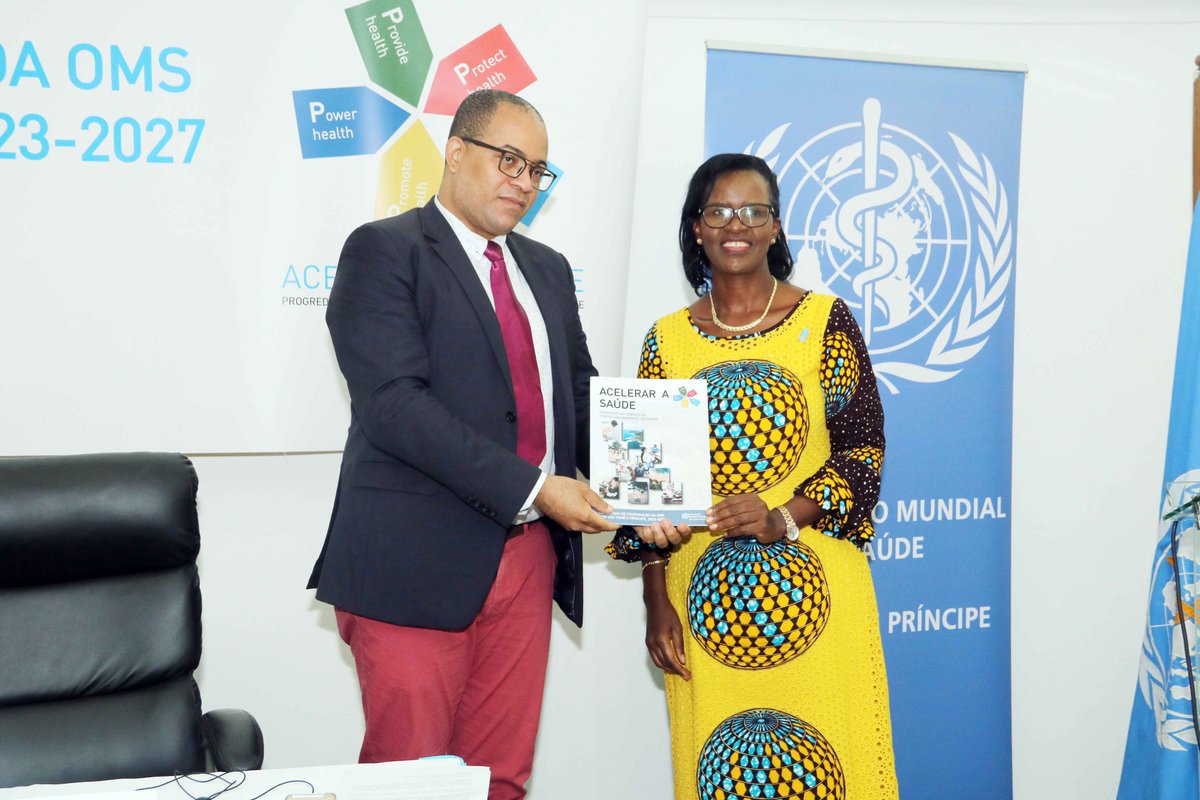OMS_STP's tweet photo. @OMS_STP lance stratégie de coopération avec 🇸🇹 2023-2027, avec 5 domaines prioritaires: Refocaliser sur l'approche district sanitaire vers la couverture sanitaire universelle, promouvoir la santé dans toutes les politiques, répondre aux urgences de santé publique, financement. https://t.co/0Z23ND01Cj