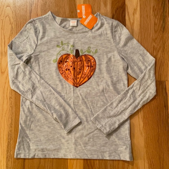 So good I had to share! Check out all the items I'm loving on <a href="/Poshmarkapp/">Poshmark</a> from <a href="/littlelibra85/">Renee</a> <a href="/69bellababy/">melissa ervin</a> #poshmark #fashion #style #shopmycloset #verabradley #bellacanvas #gymboree: posh.mk/WLdYnSLwxBb