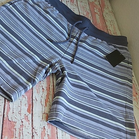 So good I had to share! Check out all the items I'm loving on <a href="/Poshmarkapp/">Poshmark</a> from <a href="/LovinChristel/">Christel Lovin</a> <a href="/415Mam/">Glam_Mam_415</a> <a href="/NutsAboutLlc/">Nuts About</a> #poshmark #fashion #style #shopmycloset #billabong #paulsmith #hurley: posh.mk/07huOLJwxBb