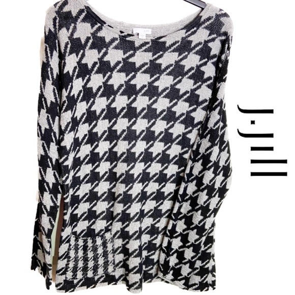So good I had to share! Check out all the items I'm loving on <a href="/Poshmarkapp/">Poshmark</a> #poshmark #fashion #style #shopmycloset #topshop #bottegaveneta #jjill: posh.mk/YPRjD0JwxBb