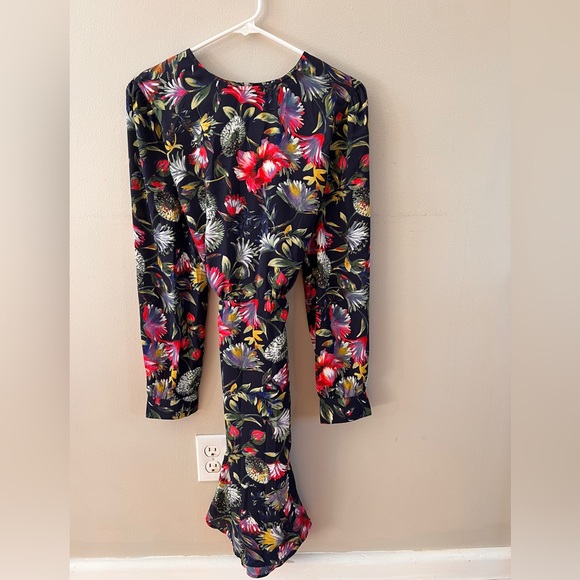 CarlannGroff's tweet photo. So good I had to share! Check out all the items I'm loving on @Poshmarkapp #poshmark #fashion #style #shopmycloset #ack #dc #jcrew: https://t.co/B2OrhvF8xu https://t.co/eFF1NKwzSr