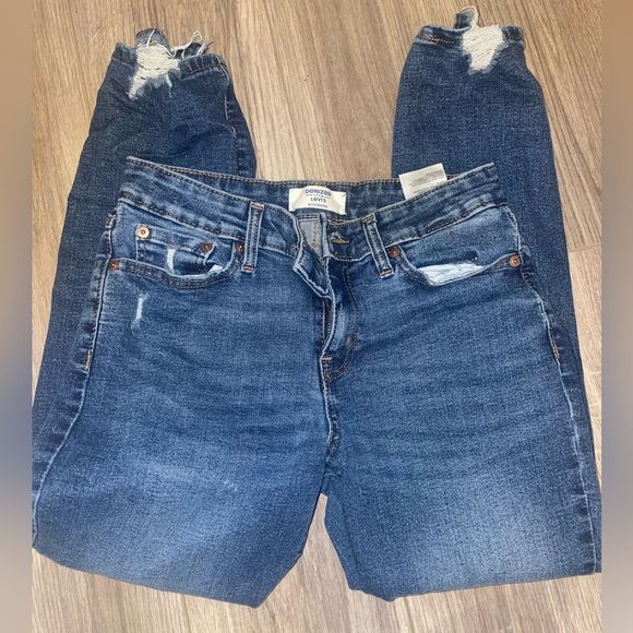 Rivker's tweet photo. So good I had to share! Check out all the items I'm loving on @Poshmarkapp from @kaitybop_ #poshmark #fashion #style #shopmycloset #torrid #denizenfromlevis #jackbybbdakota: https://t.co/kERgWWOnQv https://t.co/npOE6jTKvd