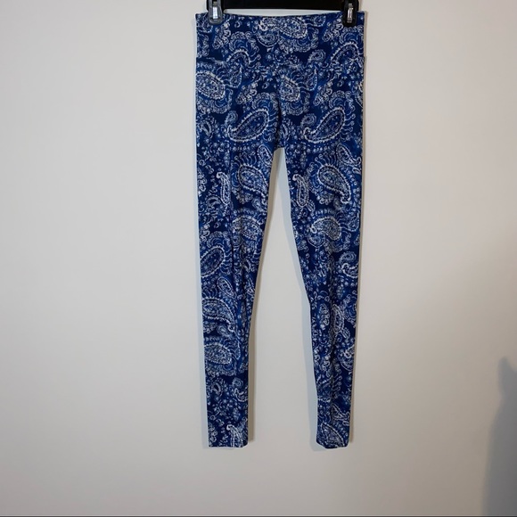 So good I had to share! Check out all the items I'm loving on <a href="/Poshmarkapp/">Poshmark</a> from @RocioMe80697378 #poshmark #fashion #style #shopmycloset #vincecamuto #unbranded #onzie: posh.mk/BmcdFlMwxBb