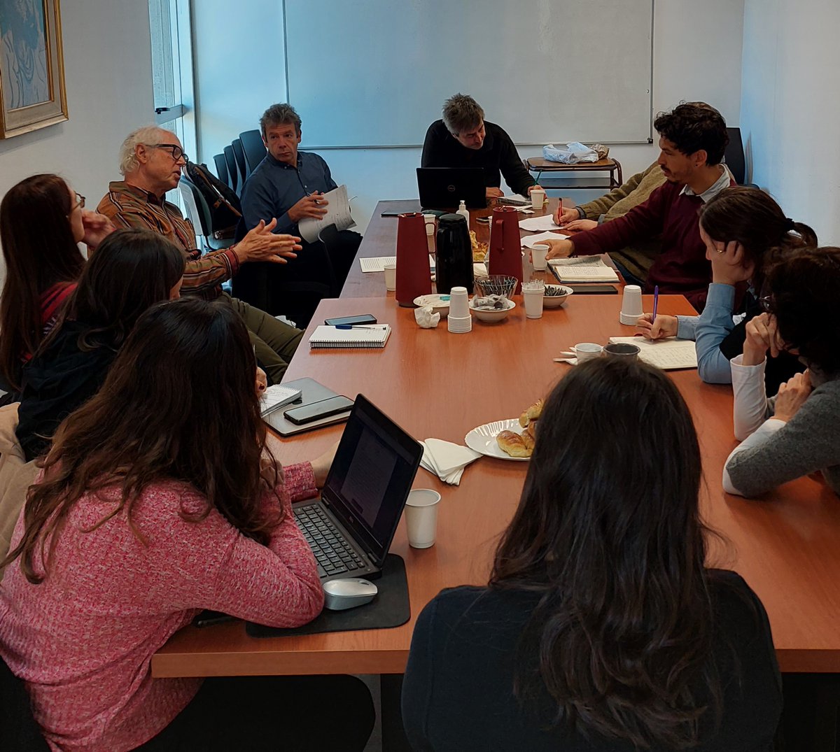 UNSAM_EPyG's tweet photo. De la reunión participaron @natyaruguete, @aracalacana, @gmastrini,  #EugeniaMitchelstein, @philipkitz, @JulianaGagliar1,  @natalischejtman, @luciavincent28 , @KeilaRaitzin , e @ischuliaquer https://t.co/hBrYrDnhbX