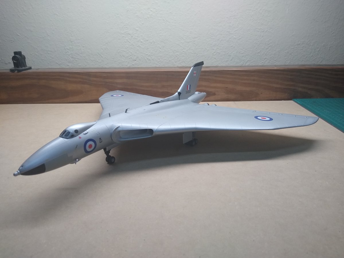 MARR_Airplanes's tweet photo. MPC aka Airfix 1/72 scale XA901 Avro Vulcan B.1 Bomber 101 Sgn RAF Waddington decals.

Although it's a KISS kit it only additions to it was a wing spar installed during the build to give the wing extra stability and engine exhaust port extensions. https://t.co/Qv53XWhtfR
