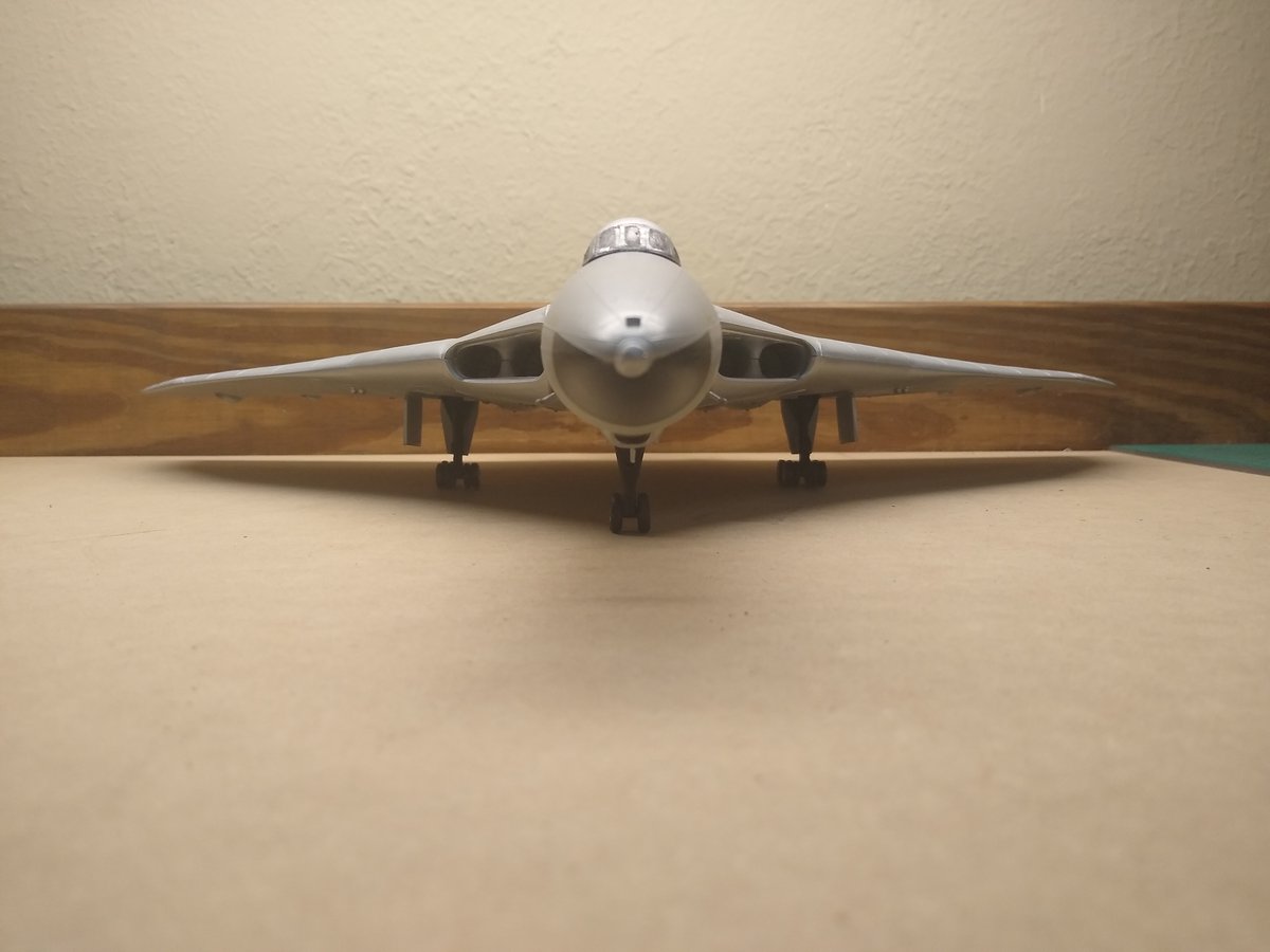 MARR_Airplanes's tweet photo. MPC aka Airfix 1/72 scale XA901 Avro Vulcan B.1 Bomber 101 Sgn RAF Waddington decals.

Although it's a KISS kit it only additions to it was a wing spar installed during the build to give the wing extra stability and engine exhaust port extensions. https://t.co/Qv53XWhtfR