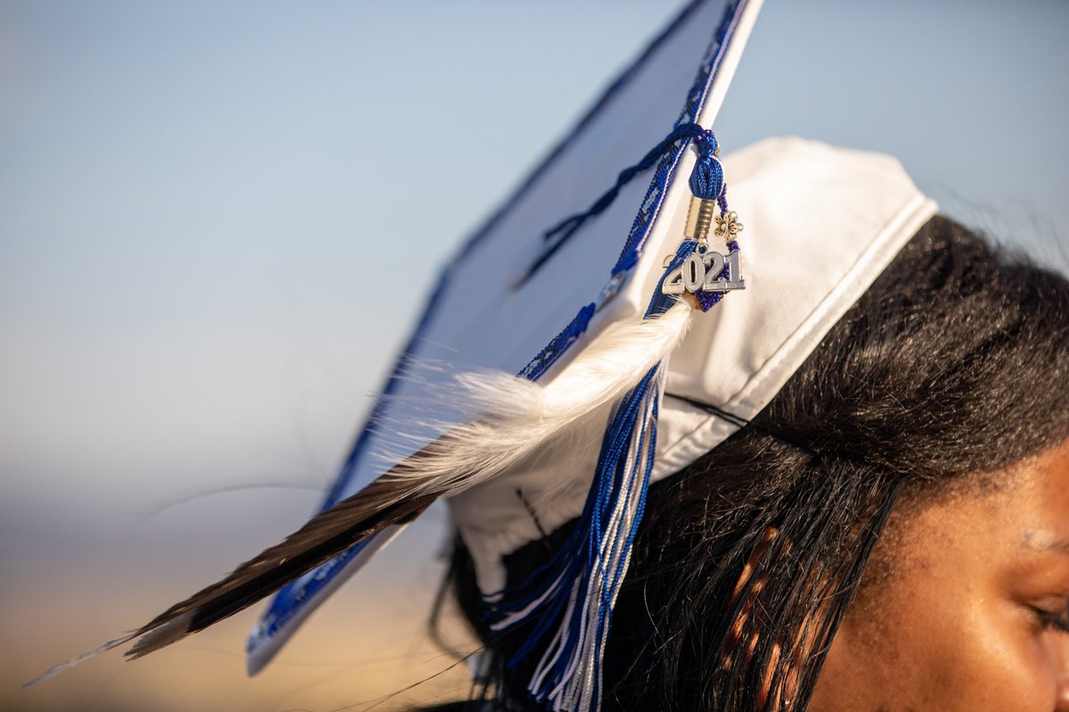 🧵College tuition breaks for Native students are spreading, but only some Indigenous people benefit. The U.S. government does not formally acknowledge the status of an estimated 400 tribes, thus shutting them out of programs meant to reduce barriers to higher ed. #tellEWA