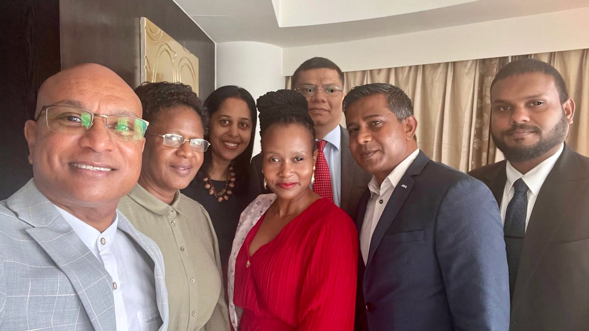 After a wide range of meetings with key electoral stakeholders, the #Commonwealth pre-election assessment concludes its mission to the #Maldives, meeting <a href="/JCIMaldives/">JCI Maldives</a>, Attorney-General’s Office Maldives and <a href="/MAPD_New/">MAPD</a>.

#CommonwealthElections