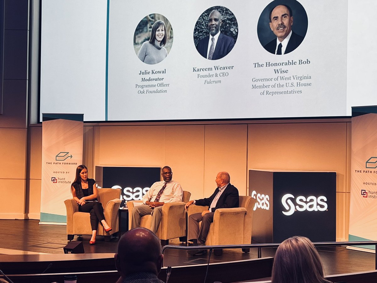 Great panel discussion on literacy with these two!  <a href="/KJWinEducation/">Kareem J. Weaver</a> “it’s not a checklist issue, the people have to be right”.   <a href="/BobWise48/">Bob Wise</a> “The 3 P’s, Practice, Policy, Politics.”
<a href="/joshcrosson/">Joshua Crosson</a> <a href="/AWalstien/">Amy Walstien</a> <a href="/ClardyForHouse/">Mary Frances Clardy</a>