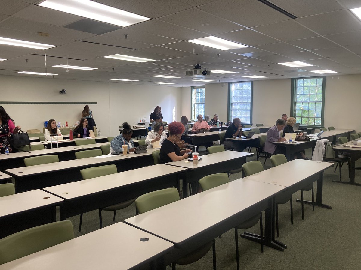KKreass's tweet photo. Suceesful CAEP accreditation Data Summit this morning! Thank you to all the outstanding educational leaders who came together to analyze Regent’s School of Education’s programmatic outcome data. https://t.co/igflImXwFF