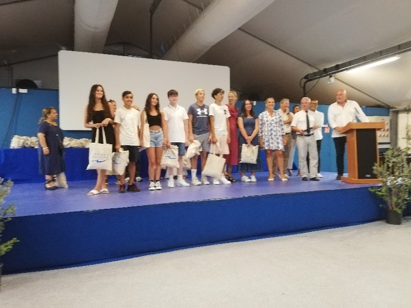 collège Sidney Bechet tweet media