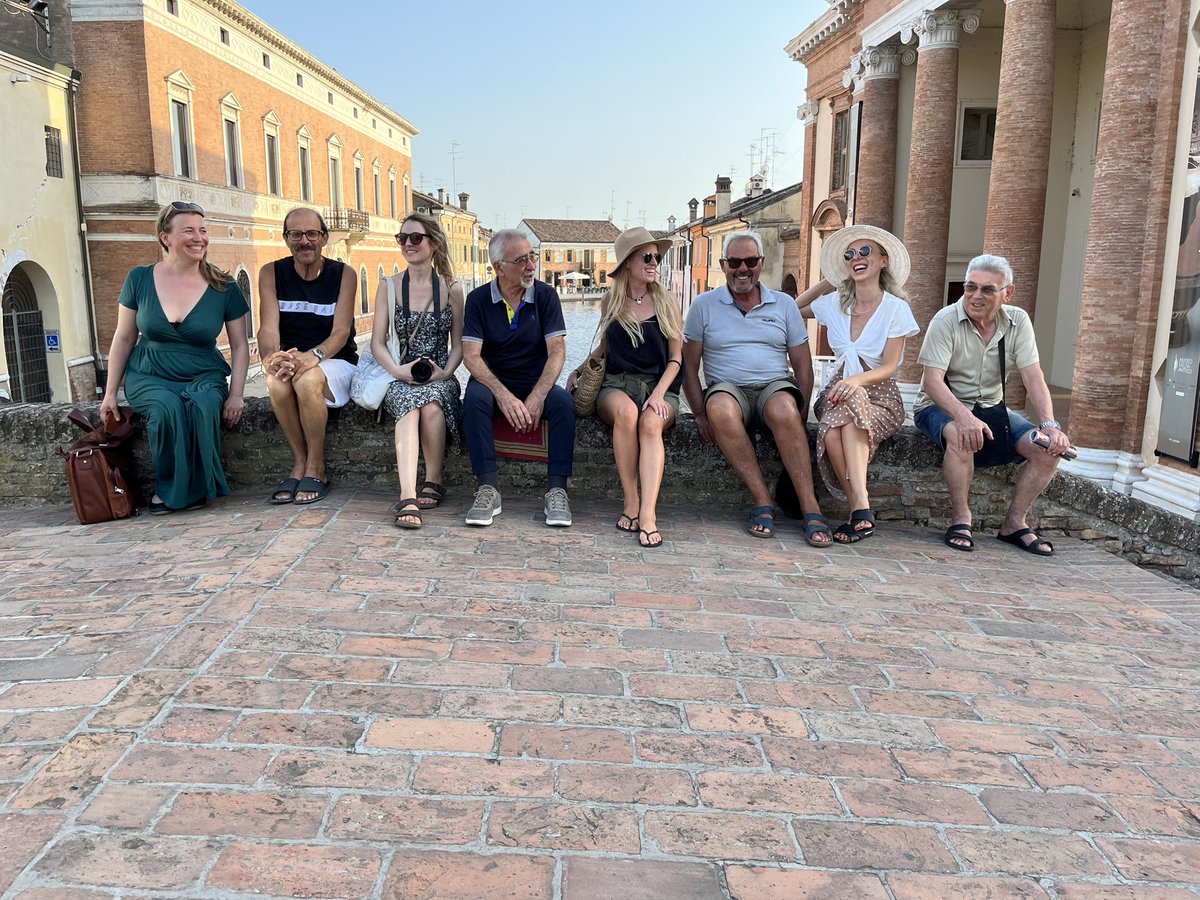 insidetravellab's tweet photo. Never let a heatwave stop you from making friends… “Glowing” our way around Comacchio today #visitcomacchio @VisitComacchio Ad #inEmiliaRomagna @ERTourism https://t.co/pHAsBIs2dK