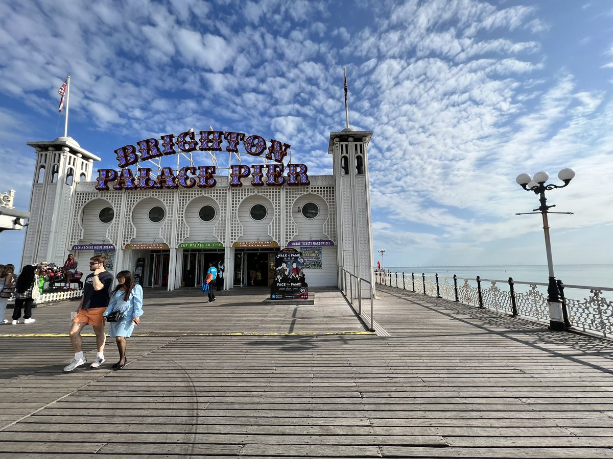 AcneCareOnline's tweet image. The ACO team have arrived in Brighton ready to present at #SAPCASM Look out for @me_steele tomorrow and @RositaShakita on Thursday