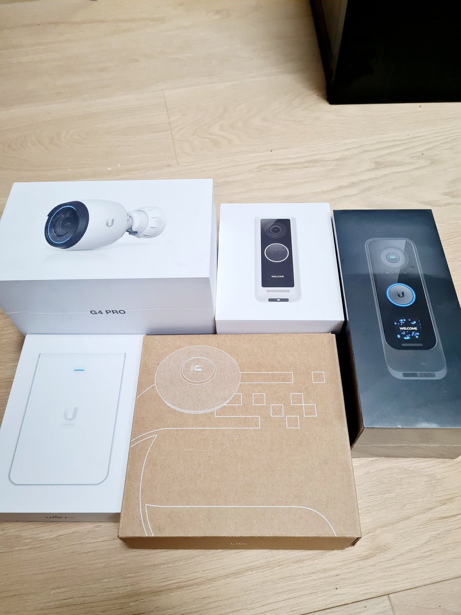 kablekings's tweet photo. Some great @Ubiquiti products we installed today #Ubiquiti #UniFi @UniFiEverywhere #KableKings #NetworKings #Noproblemsjustsolutions ππ https://t.co/batqKJ2Tnz