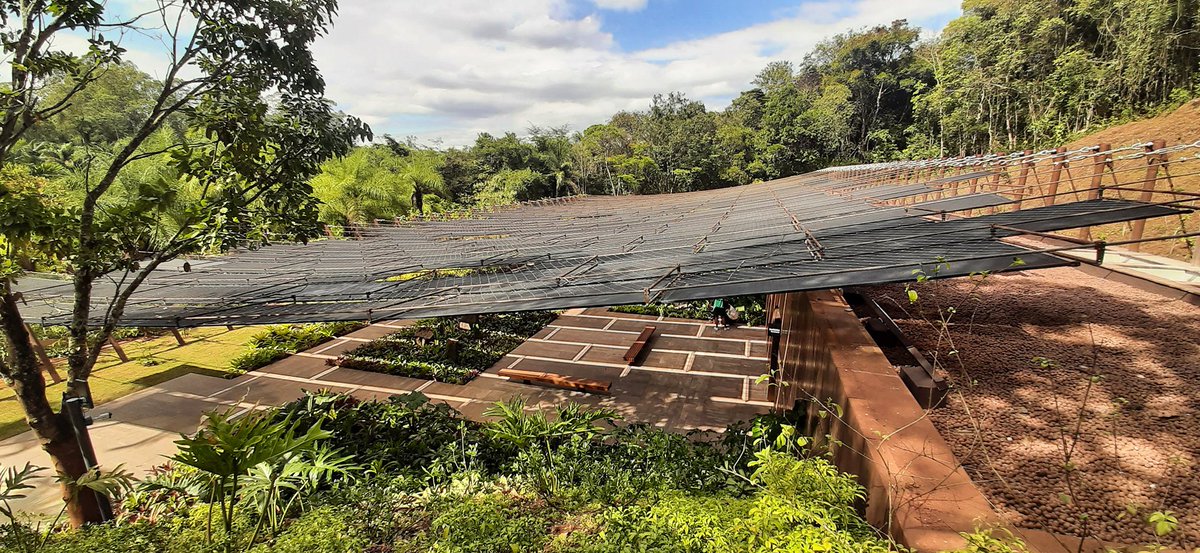 fpcamp's tweet image. Registros da Nova Galeria-Praça Yayoi Kusama 
@inhotim
Arquitetura: Fernando Maculan + Maria Paz
Paisagismo: Juliano Borin