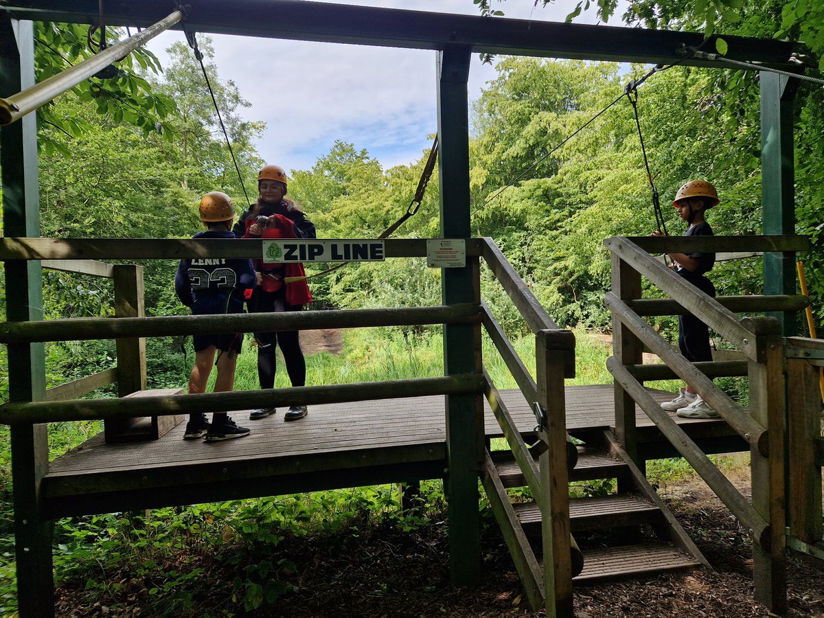 Ms_S_Akhtar's tweet photo. More zipline action @GoresbrookSc https://t.co/3qkC0ijaiZ