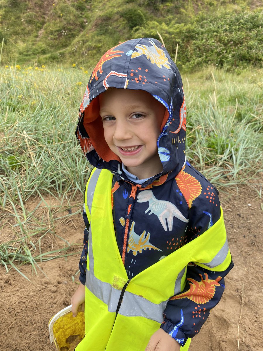 Miss Davies tweet media