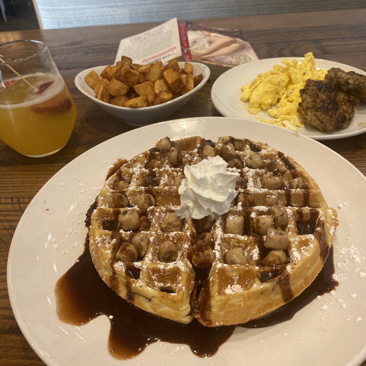 jes, i guess tweet media