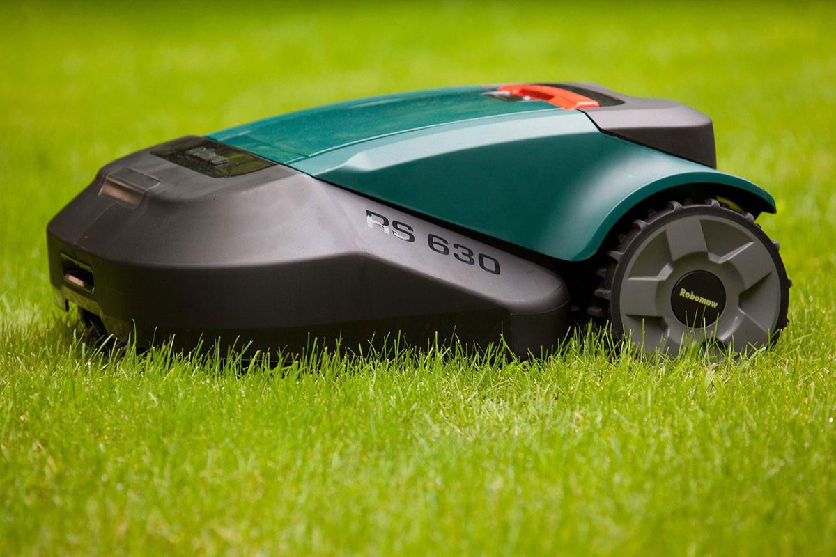 DeborahTurley4's tweet photo. Are you interested in getting a robot lawn mower? Here's everything you need to know about them. #gadgets #cooltech  https://t.co/ivI82Ot0iO https://t.co/DLkC2x8gEG