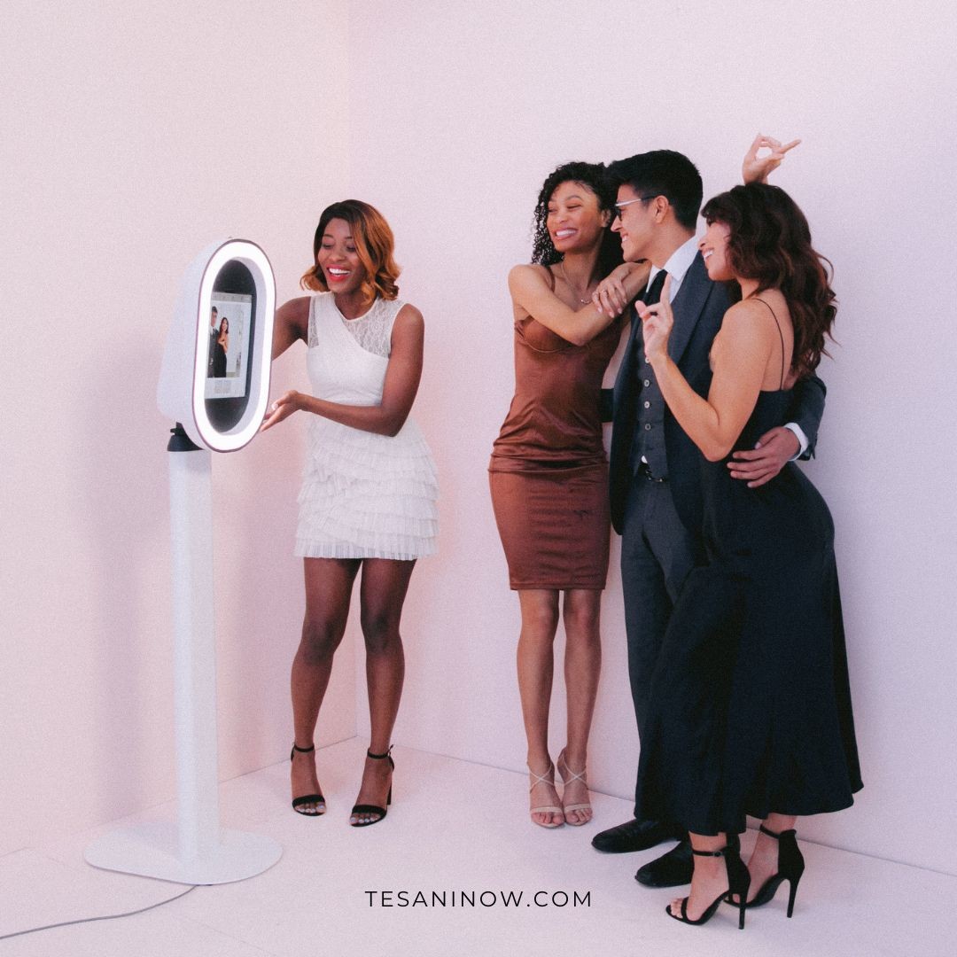 Free to do any poses when you see the GLAMPOD. The best thing is - to do it with your besties. Link in bio 📸
#tesani #photobooth #eventrentals #photoboothrental #photos #eventphotobooth #californiaparty #californiaphotobooth #glampod #selfiebooth #partyneeds #funtimes #besties