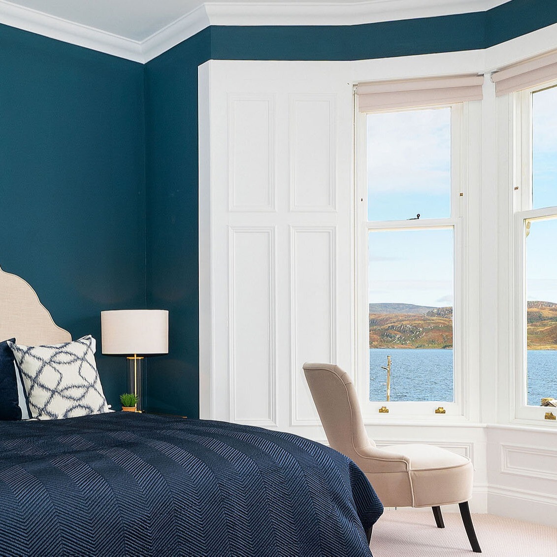 Congratulations to all Argyll &amp; Isles business shortlisted for this year's Highland &amp; Island Tourism Awards. 👏 

📸 Stravaigin Sailing, <a href="/pierhousehotel/">The Pierhouse Hotel</a> and <a href="/HolliesArgyll/">The Hollies Argyll</a>

Other shortlisted businesses include Tigh Na Mara, Wilder Ways, Kabn Company &amp; Carradales

#WildAboutArgyll