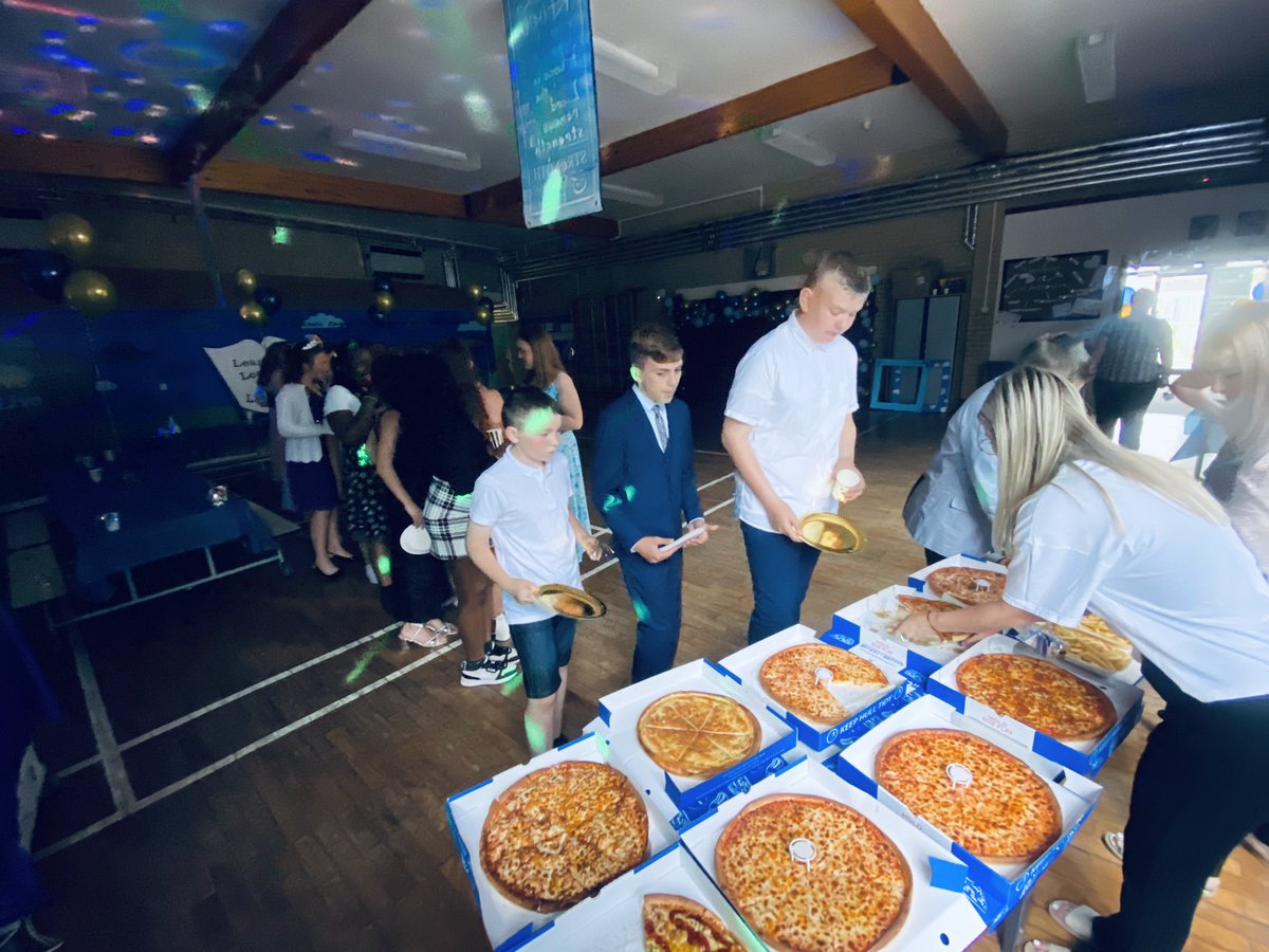 StAnthonysCPS's tweet photo. Thatβs a wrap! Prom 2023, a wonderful time was had by all ππ #STASparkle #2023leavers #primaryschoolprom #growinguptopquickly https://t.co/CnhxHXxgYu