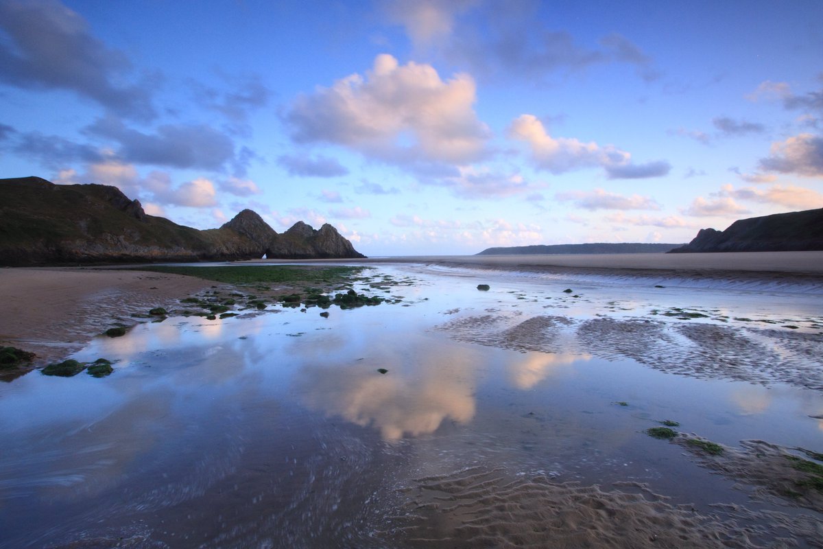 Three Cliffs Bay on Sunday evening, just as I was about to head for home… #Gower #WalesCoast #Wales