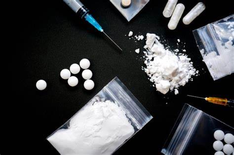 ANTHRO 131W- Introduction to the Illicit Economies of Addiction: Anthropological Perspectives on Drug Use and Policing. Offered this Autumn 🍂quarter. Don't miss out on this engaging and eye-opening course.