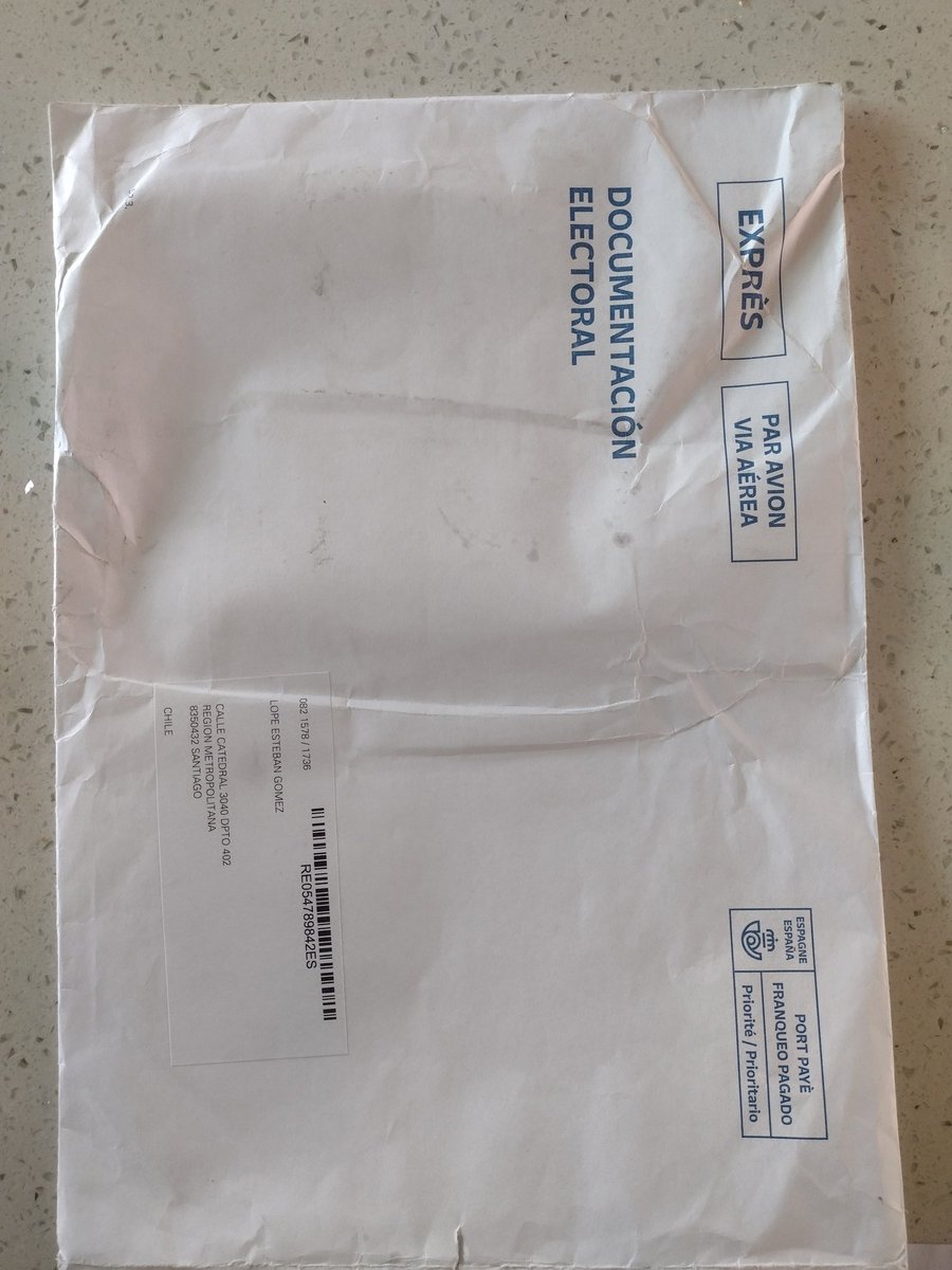 Gracias <a href="/ConEspSantiago/">Consulado General de España en Santiago de Chile</a> y a los makinas de <a href="/Correos/">Correos</a>