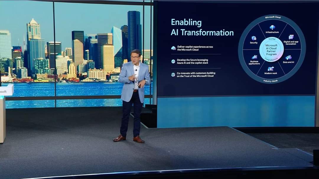 youritcorp's tweet photo. 🌐Embracing AI Transformation: Este año la inteligencia artificial ha dado un salto descomunal.

Será importante que las empresas se apoyen con Partners que puedan llevarlos de la mano en esta transformación que llegó para quedarse.

#microsoftpartner #openai #chatgpt https://t.co/gdwXVKPhPk