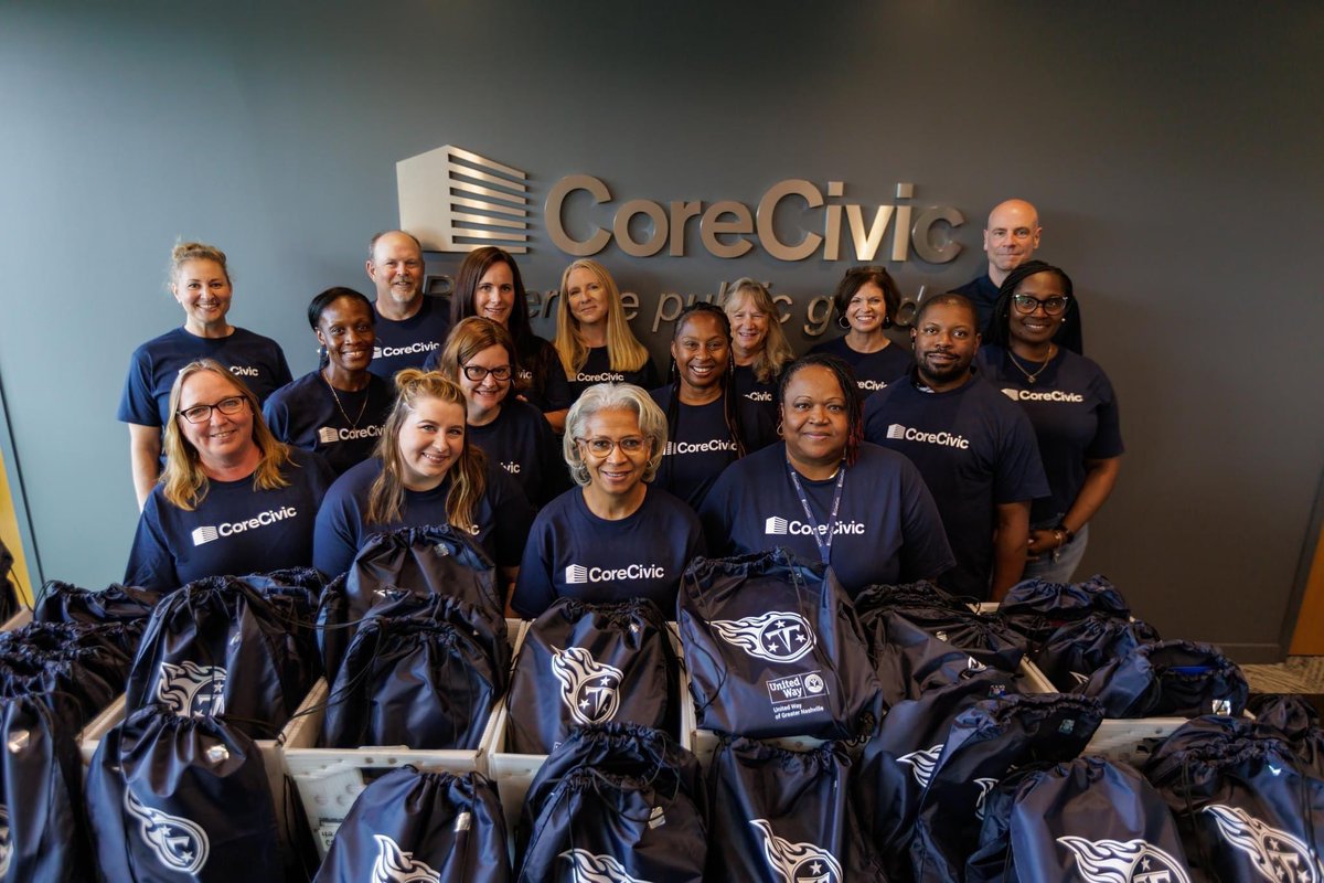 CoreCivicGiving's tweet photo. We were proud to support @UWNashville’s Stuff the Bus Day of Action! Together, @CoreCivic employees packed 100 backpacks full of supplies for area students! #betterthepublicgood https://t.co/Z7dhfvPFXn