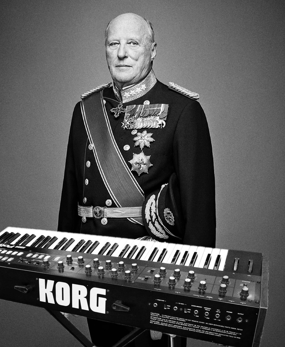 Center of the Universe tweet media