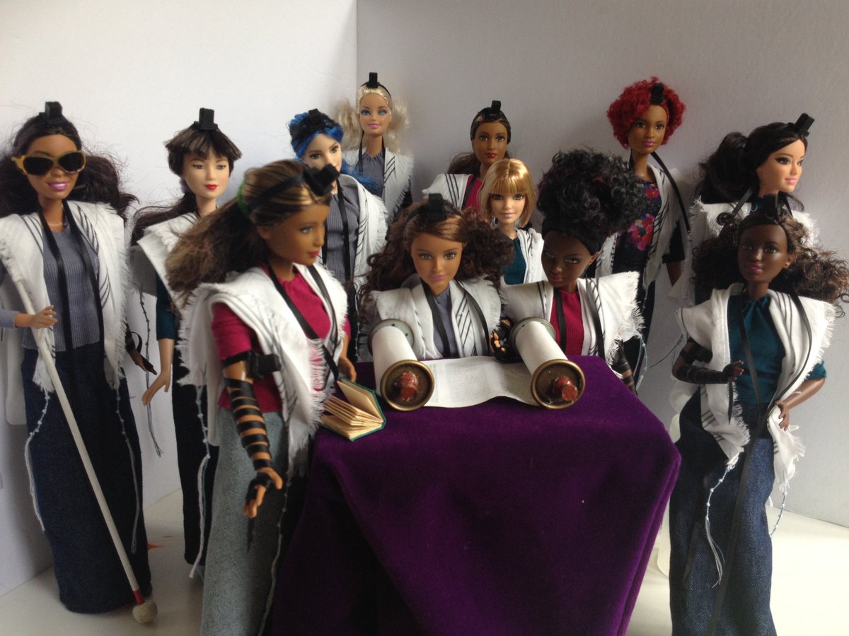 JArtsBoston's tweet photo. We're totally KVELLING over Tefillin Barbie this week. 😍  

Tefillin Barbie was created by artist Jen Taylor Friedman. Discover this masterpiece &amp; more of the best of Jewish art at https://t.co/GK3NqGfNkq, the digital destination for Jewish arts and culture. https://t.co/k3wMUkobtC